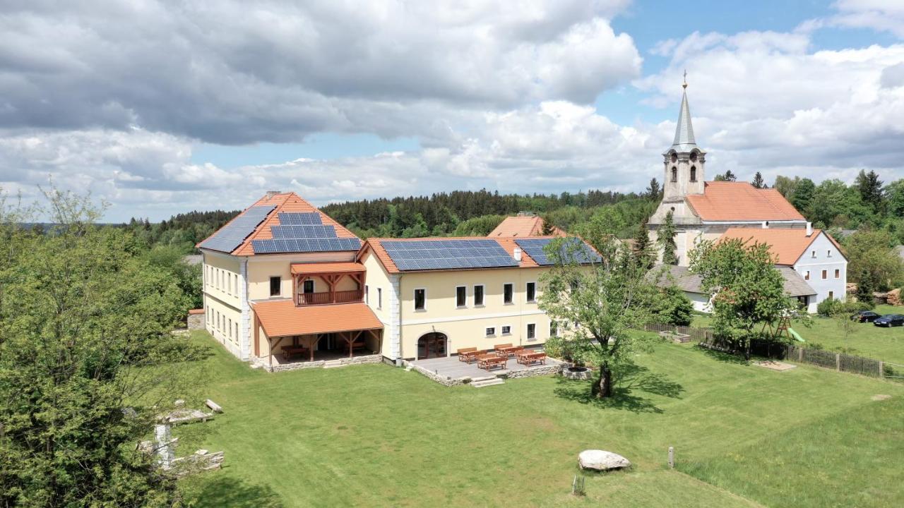 Penzion Hurky Nová Bystřice Zewnętrze zdjęcie
